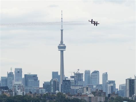 Toronto residents express concern over air show noise for those with PTSD, pets